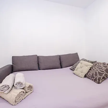 8 Pers, Equipped, 1 Min Playa Del Cura - 27b